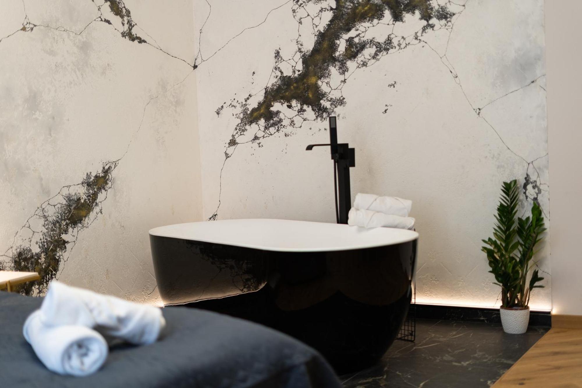 Spa Bedrooms With Sauna&Bath And Free Parking 克拉科夫 外观 照片