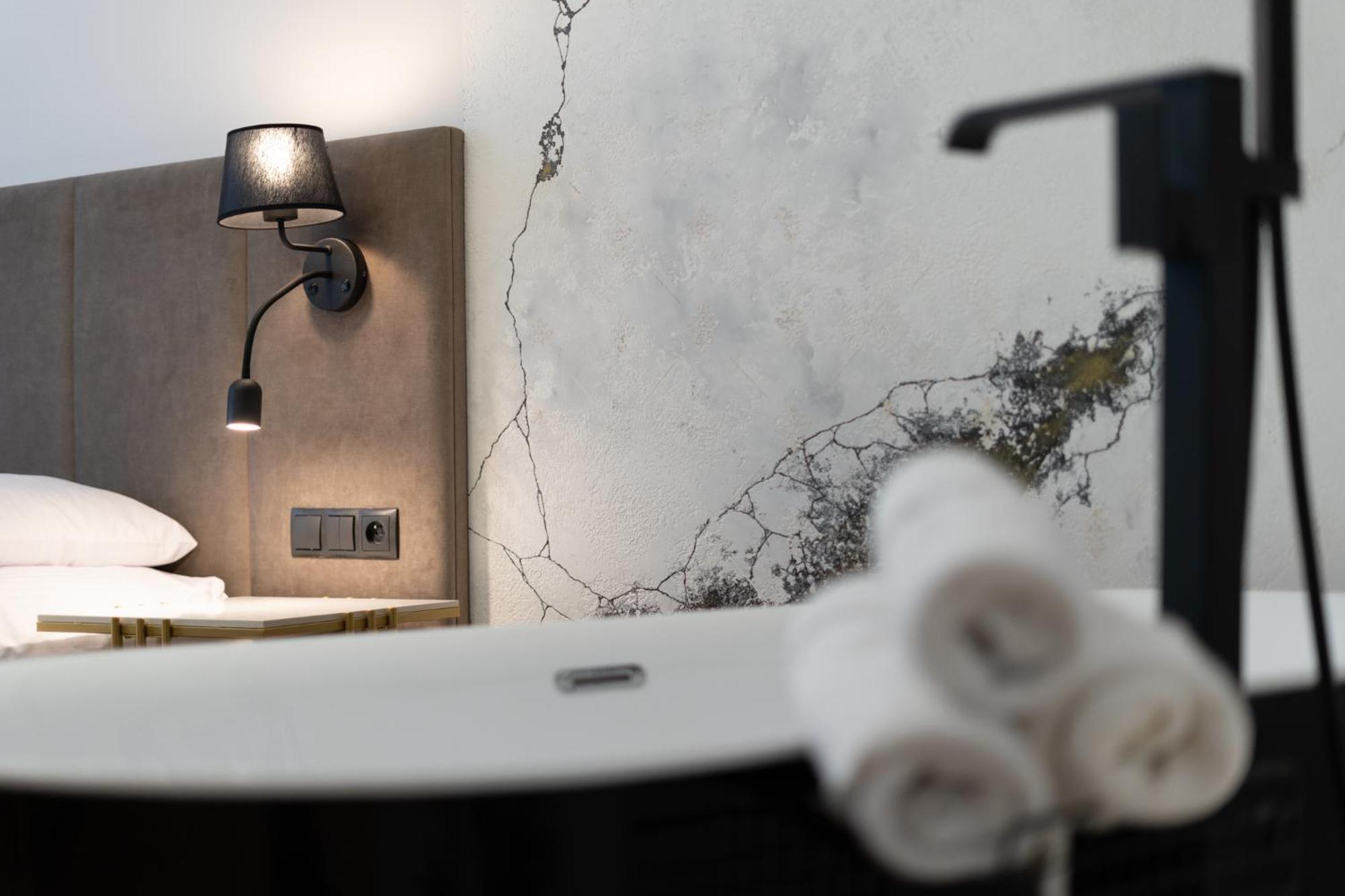 Spa Bedrooms With Sauna&Bath And Free Parking 克拉科夫 外观 照片